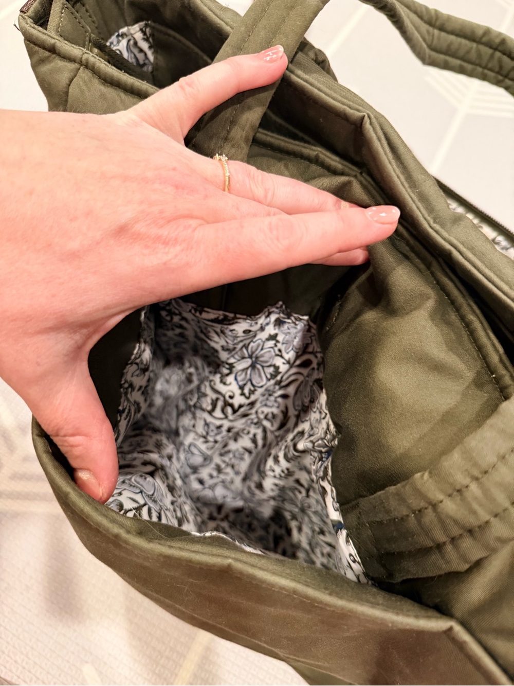 Vera Bradley Olive Green Utility Tote Bag with Removable Strap - Picture 7 of 10